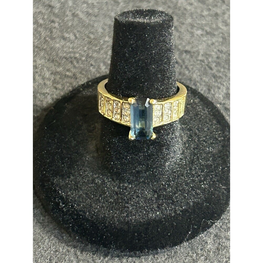 Vintage Park Lane Signed Gold Tone Ring Size 7 Sapphire Blue White Gemstones 337